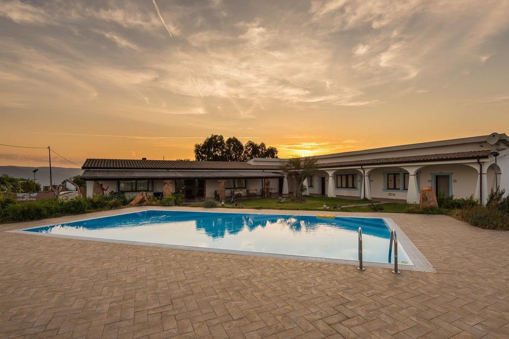 Agriturismo Irghitula Позада Екстер'єр фото
