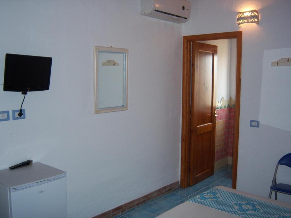 Agriturismo Irghitula Позада Номер фото